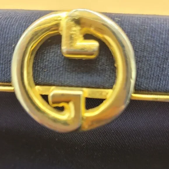 Authentic Gucci Canvas Clutch - Picture 10 of 11